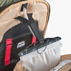 Evoc FR Trail Women 20 L -Magasin De Vélos evoc fr trail women 20 l backpacks 100102328 3 38593 3